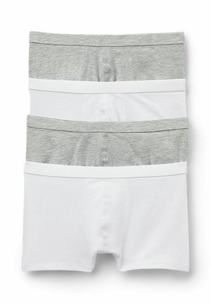 Trois paires de boxers pour garçons en blanc et gris. Les boxers ont des ceintures élastiques et sont en coton lisse.
