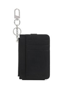Crna kožna novčanik sadrži više mjesta za kartice, zippered odjeljak i srebrni metalni privjesak za ključeve. Logo je ušiven sprijeda.