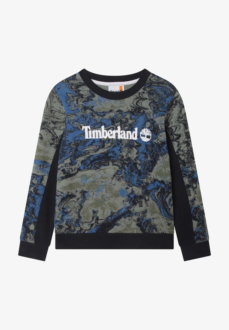 Felpa Timberland con un motivo verde e blu marmorizzato, maniche nere, colletto rotondo e un logo bianco audace sul petto.