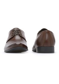 RYŁKO Biznesowe buty sznurowane