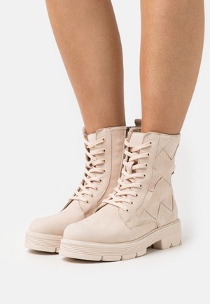 Platform ankle boots - cream