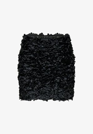 Mustat kukalliset hameet, joissa on kerrostetut kangaslehdet, muodikas muotoilu ja suora helma.