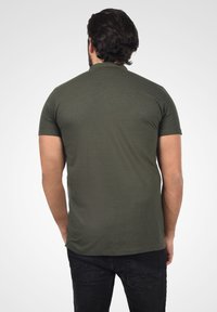 Solid SDAlfi - Triko s potiskem - ivy green melange