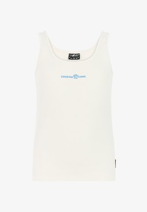 Hvid bomulds top med ribbet tekstur. "COASTAL COOL" trykt i blåt hen over brystet, med en sort logotag på siden.