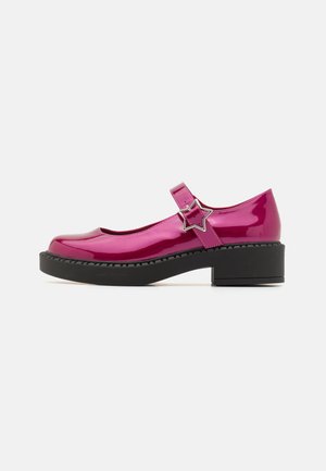 Koi Footwear, Escarpins à plateforme - pink