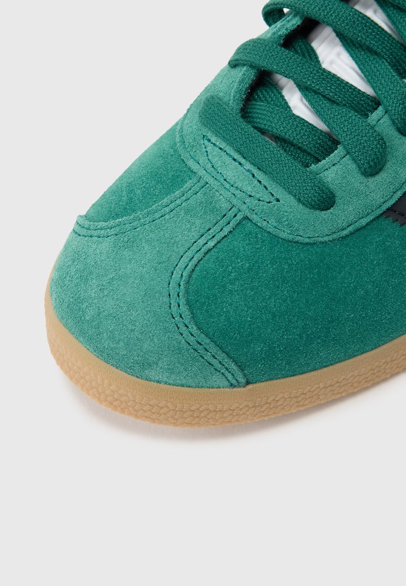 adidas gazelle silver green womens Adidas Originals
