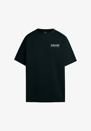 Camiseta de algodón negra de manga corta y cuello redondo. Presenta un logo blanco que dice "Red Bull Racing" en la parte izquierda del pecho.