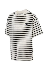 Randig T-shirt med korta ärmar i vitt och svart. Har en rund halsringning och en liten broderad logotyp på bröstet. Tillverkad i bomull.