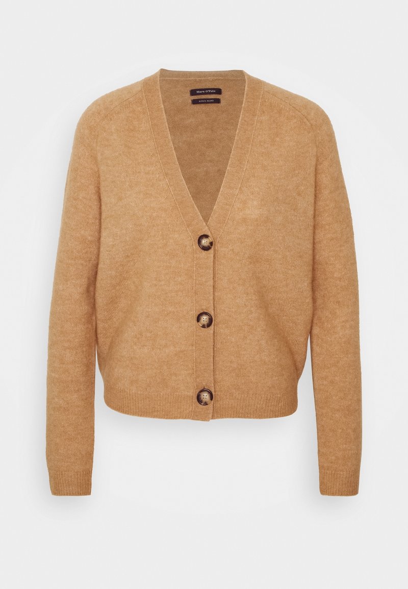 Cardigan en laine marron clair à manches longues, col en V, avec trois grands boutons foncés sur le devant.