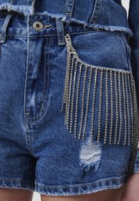 INFLUENCER EMBELLISHED - Shorts vaqueros - blue denim