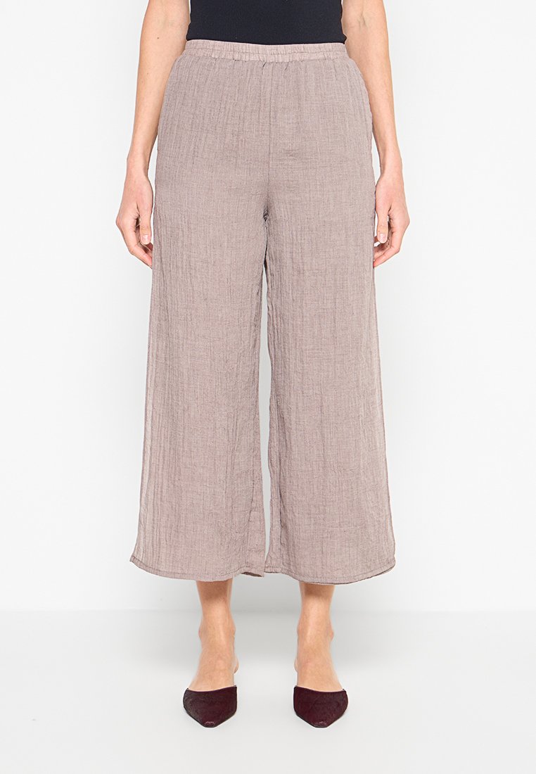 Le Jardin Du Lin Broek bruin