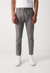 Lindbergh DRAWSTRING PANTS - Hlače - dark deep grey