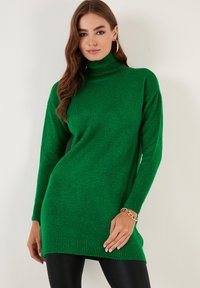 LELA TURTLENECK LONG - Striktrøje - benetton color