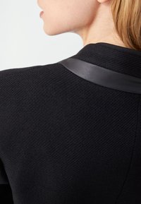 IKKS WITH DOUBLE COLLARS - Kurzmantel - black