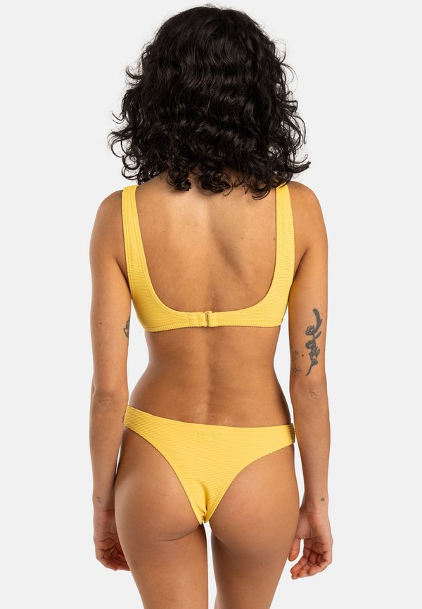 TANLINES - MIT MITTLERER BEDECKUNG - Bikini top3