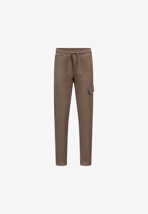 Brune sweatpants med taperet pasform, snøre i taljen og klaplomme på højre lår mod hvid baggrund.