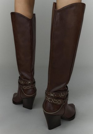 Bershka Kovbojské/motorkárske čižmy - brown