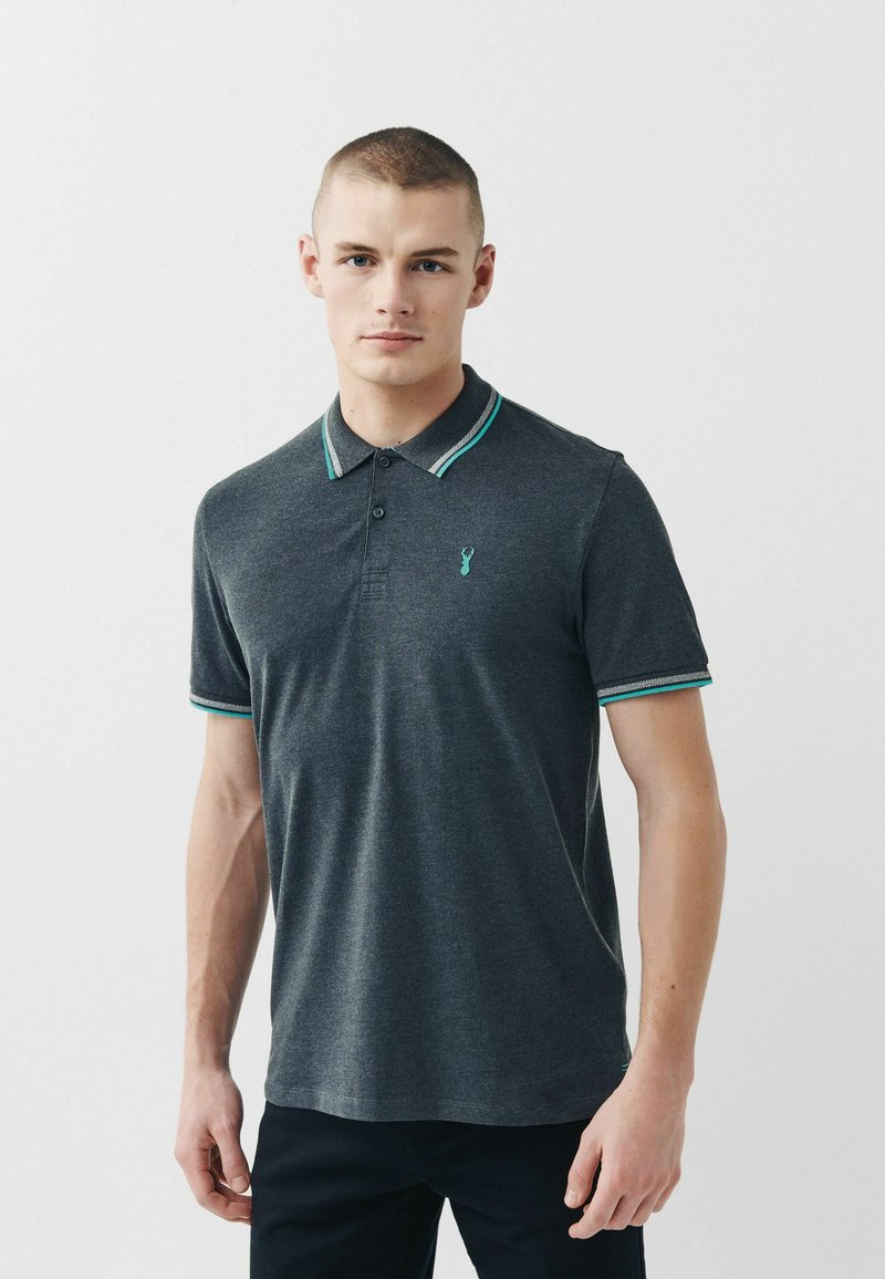 Next TIPPED REGULAR FIT Poloshirt charcoal grey green fluro/grau Zalando.de