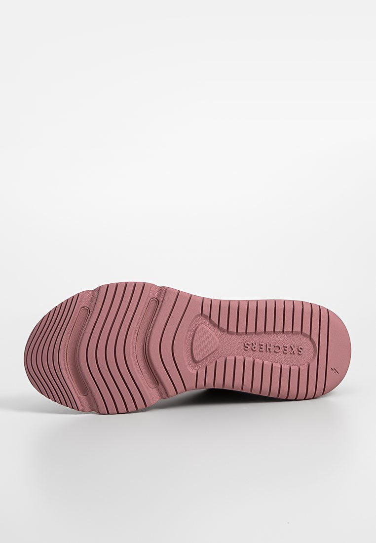 Skechers-Schuhsohle in staubrosafarbener Farbe mit strukturierten Griffmustern und dem eingravierten Markennamen in der Mitte.