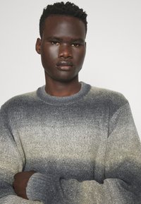 Jack & Jones JORGRACIA SPACE DYE CREW NECK - Neule - reed yellow