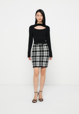 Guess CORALINE - Abito in maglia - jet black