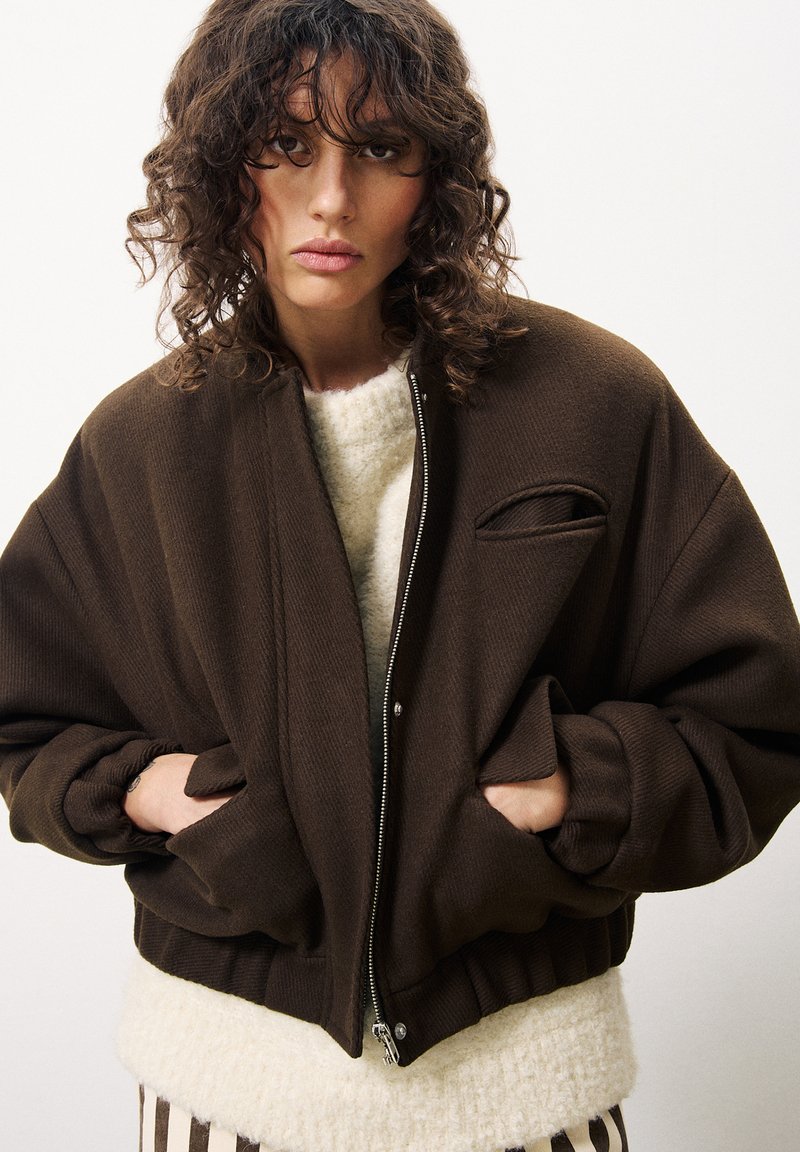 FRNCH CARREN - Blouson Bomber - chocolat