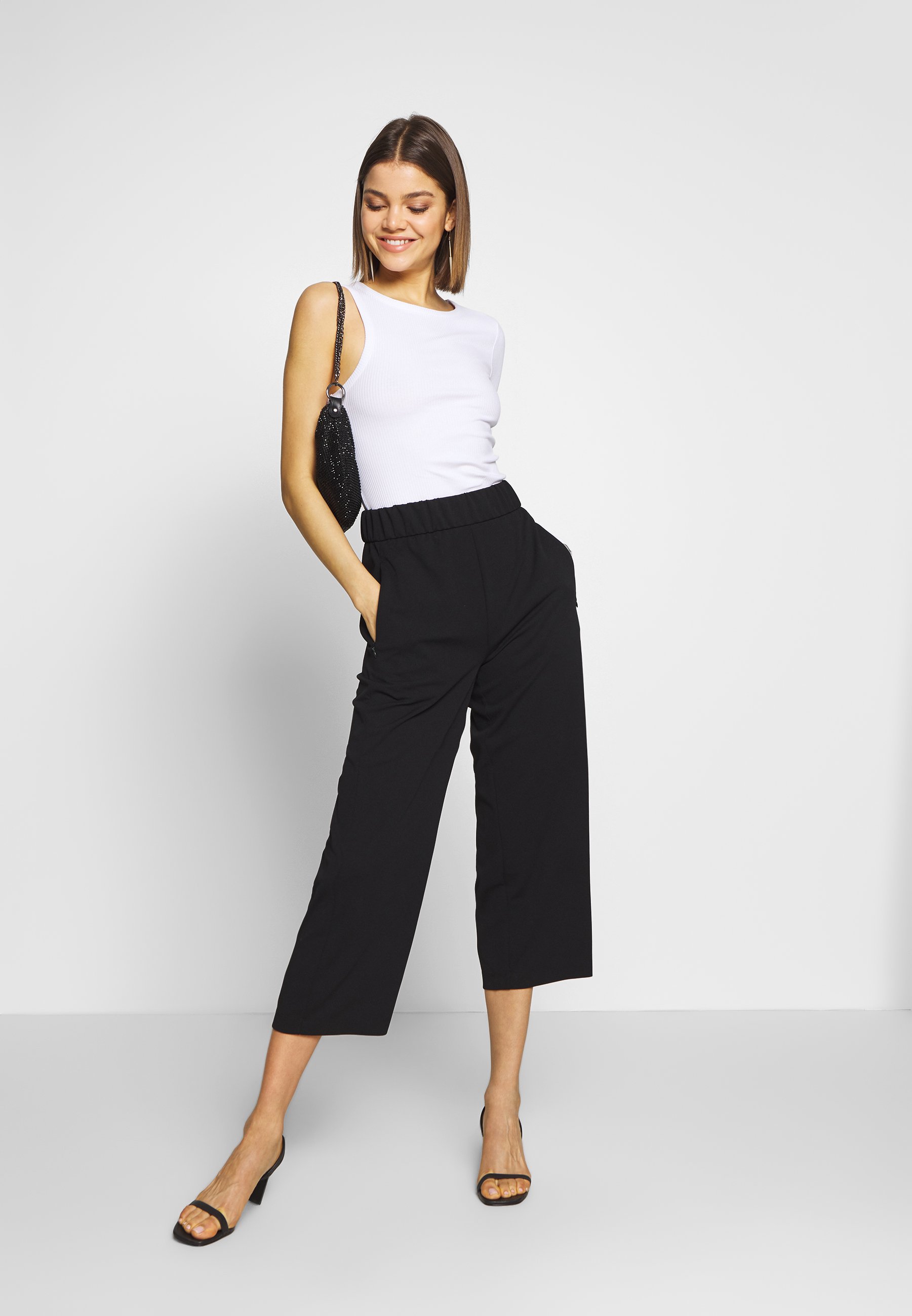 JDY JDYHERO CATIA ANKLE Bukse black Zalando.no JDY JDYHERO CATIA ANKLE - Bukse - black