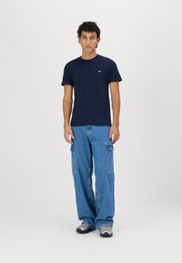 Tommy Jeans - SLIM TEE 2 PACK - T-shirts basic - dark night navy/ecru Miniaturebillede 1