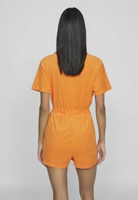 VILA KURZARM - Jumpsuit - sun orange