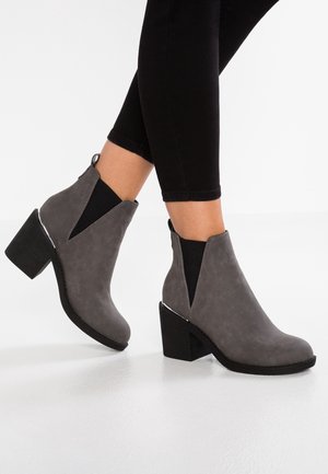 Ankle boot