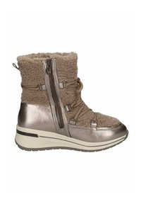 Bottine chevron beige et dorée métallique avec un upper en texture douce, détail de fermeture éclair et accents en lacet. Comprend une semelle rembourrée pour un bon soutien.