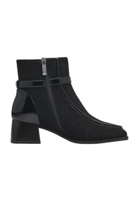 Bottes noires à la cheville alliant des textures mates et vernies, une fermeture à glissière et un talon épais avec un design à bout pointu.