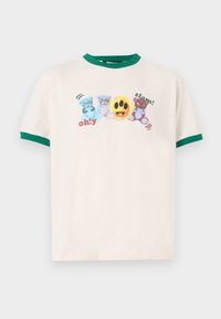 Light beige t-shirt with green ribbed collar. Features colorful cartoon bears and a smiley face graphic with text: "oh! y slam!" in playful fonts.