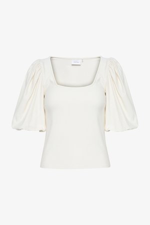 Puff-sleeve tops ar off-white krāsu, ar kvadrātveida kakla izgriezumu un mīkstu, stiepļu audumu, kas pielāgojas ķermeņa formai.