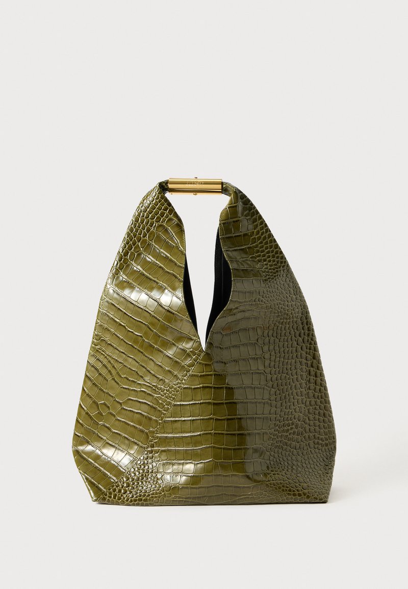Geantă din piele de crocodil faux verde, cu un design asimetric unic, accesorii din aur și o suprafață texturată. Deschidere superioară cu un interior spațios.