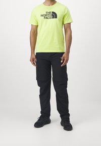 The North Face Triko s potiskem - neon green