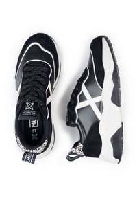 MUNICH Trainers - black