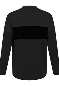 Langärmliges schwarzes Hemd mit matter Oberfläche, das einen horizontalen schwarzen Veloursstreifen über den Rücken hat. Einfaches, texturiertes Design.