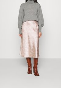 EDITED Sweter
