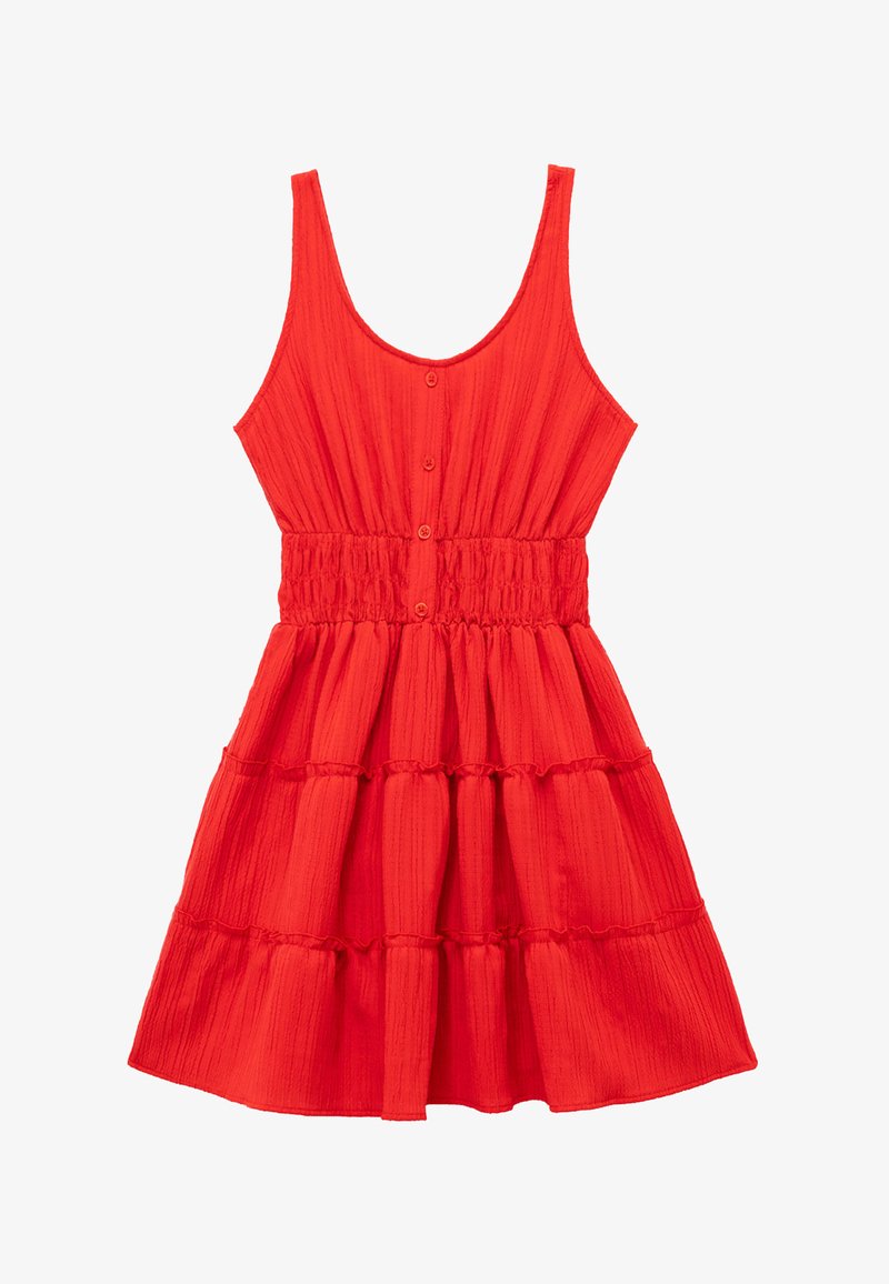 Rotes, ärmelloses Kleid mit runder Ausschnitt, elastischem Bund und Knopfdetails. Hat geschichtete Lagen und strukturierte Stoffe.