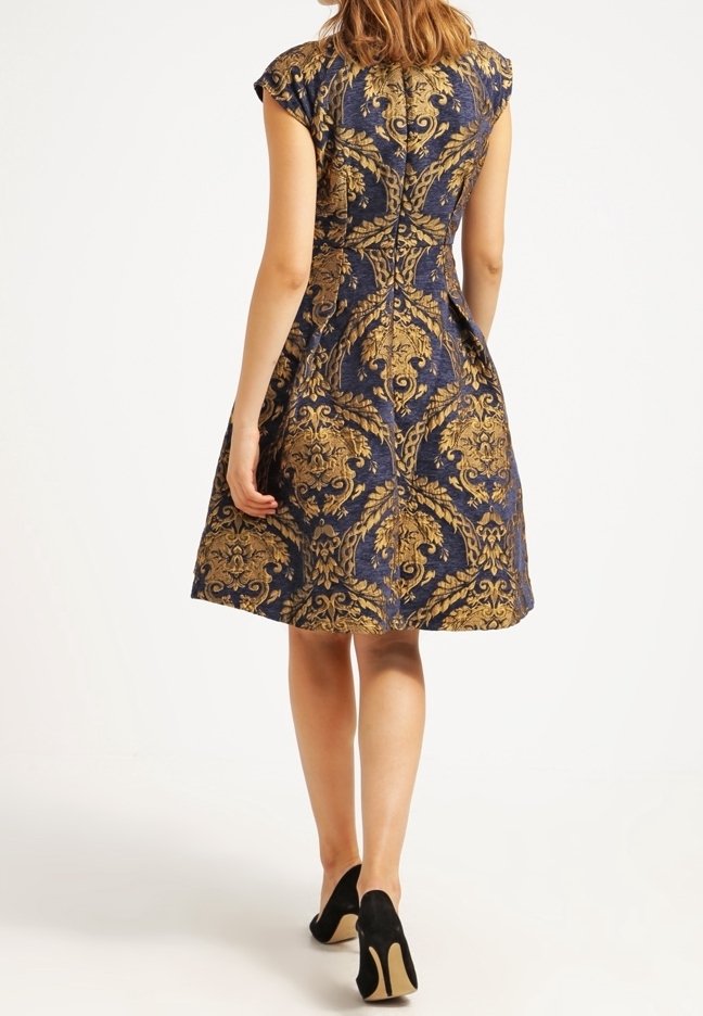 green emerald velvet dress Chi Chi London Petite Lace Dress Pleated Skirt Navy – CHIC Kuwait Luxury  Outlet