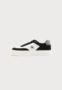 Δεν επιλέχθηκε, black/mockingbird/bright white