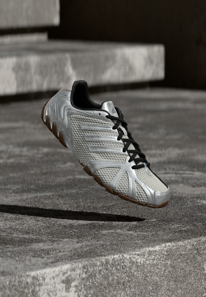 adidas Originals GHOST SPRINT silver-coloured metallic/core black/silver-coloured