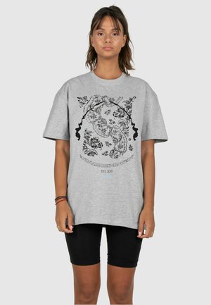 MJ Gonzales PAISLEY HEAVY OVERSIZED TEE - T-shirts print - grey