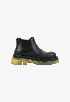 Bottega Veneta, Bottines - black