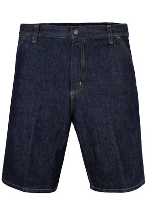 Shorts en denim bleu foncé avec bouton frontal et poches, avec des coutures jaunes et des passants de ceinture.