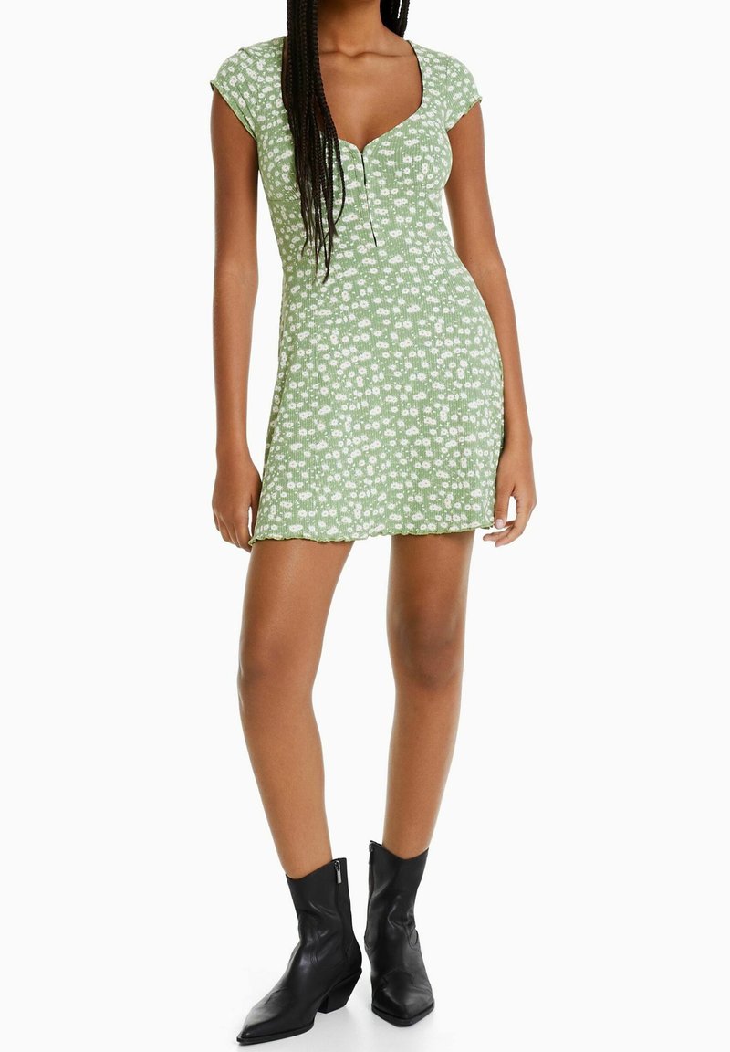 bershka green floral dress Day - evergreen colour: blush-marble-print-mesh-overlay-bodycon-midi-dress
