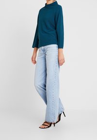 Rich & Royal Langarmshirt - teal