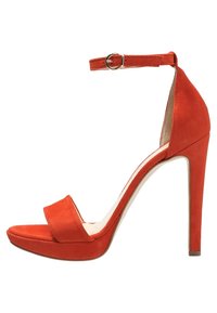 MAI PIÙ SENZA Sandalias de tacón - red