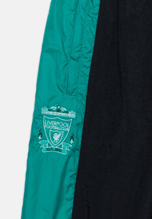 adidas LIVERPOOL FC EQT KIDS UNISEX - Tracksuit bottoms - black/equipment green — photo 3